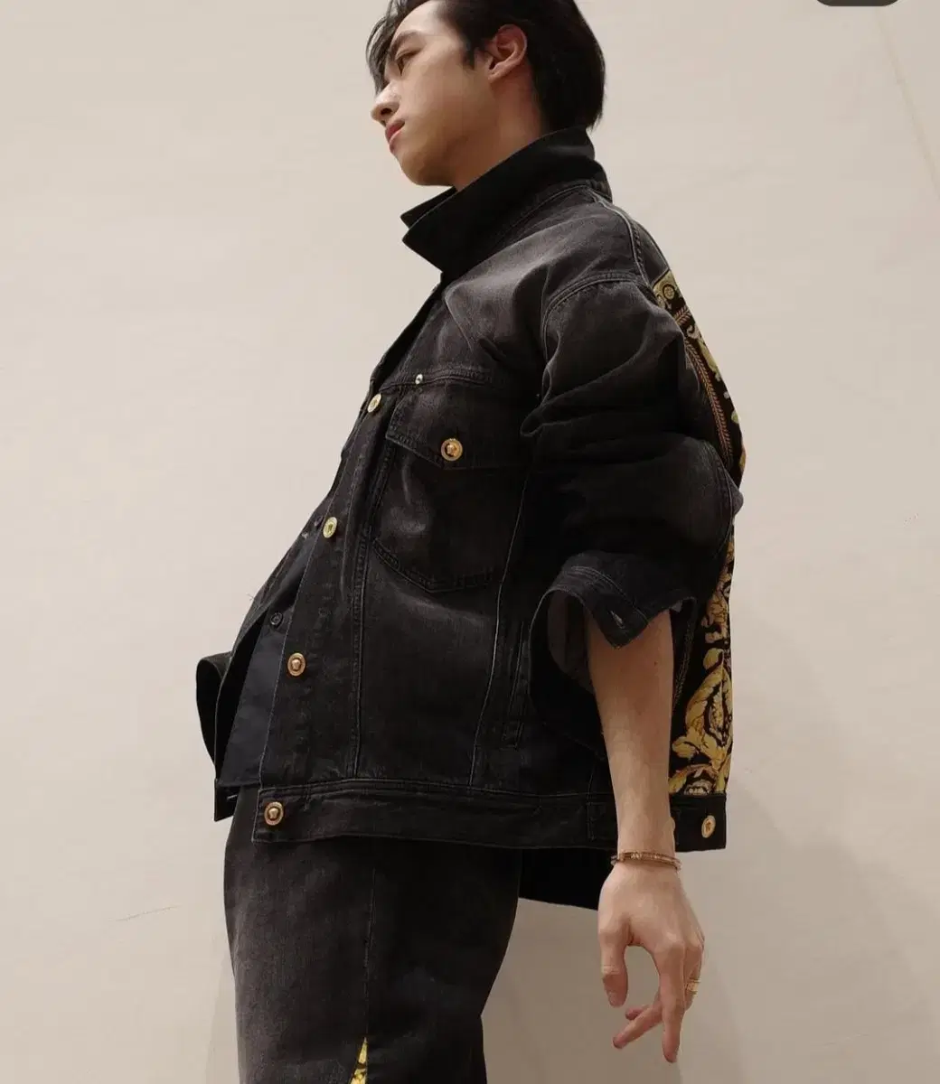 thumbnail-10